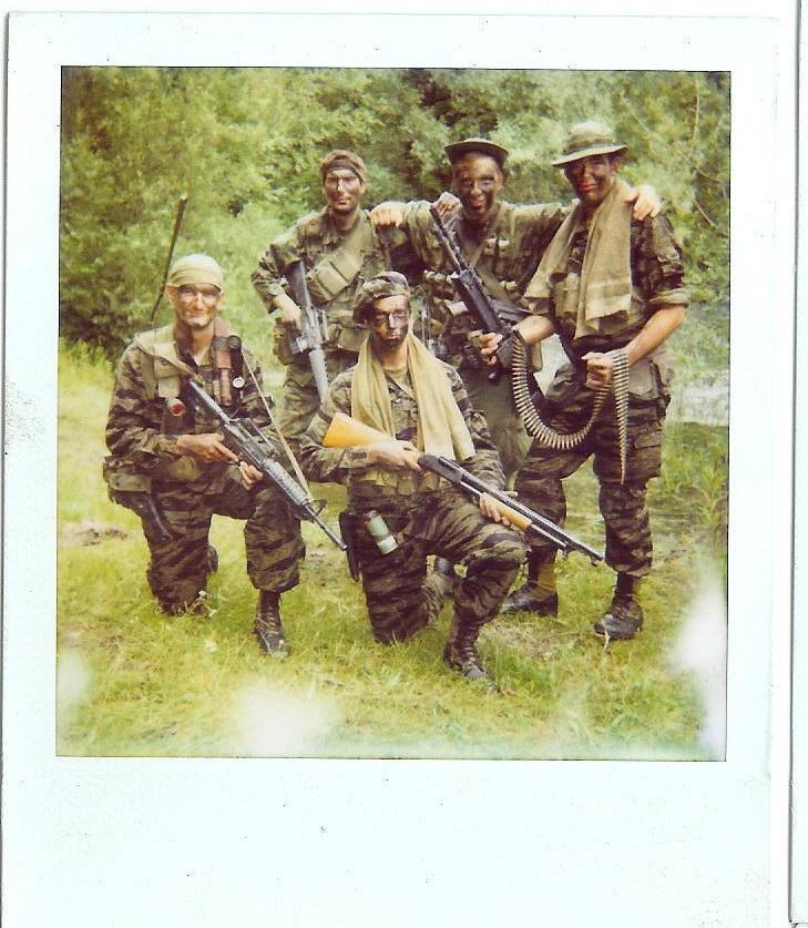 VNPOLAROID.jpg