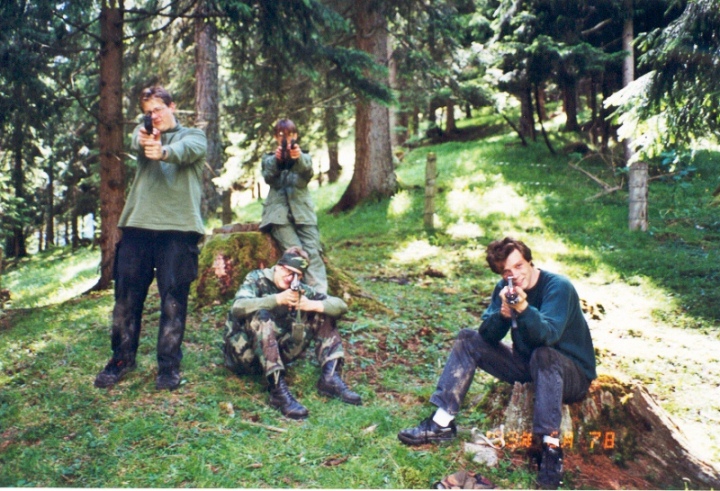 Gruppenfotoalva - Kopie.jpg